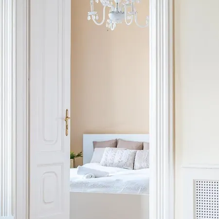 Matilda Luxury *