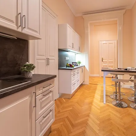 Matilda Luxury Apartment Budapest